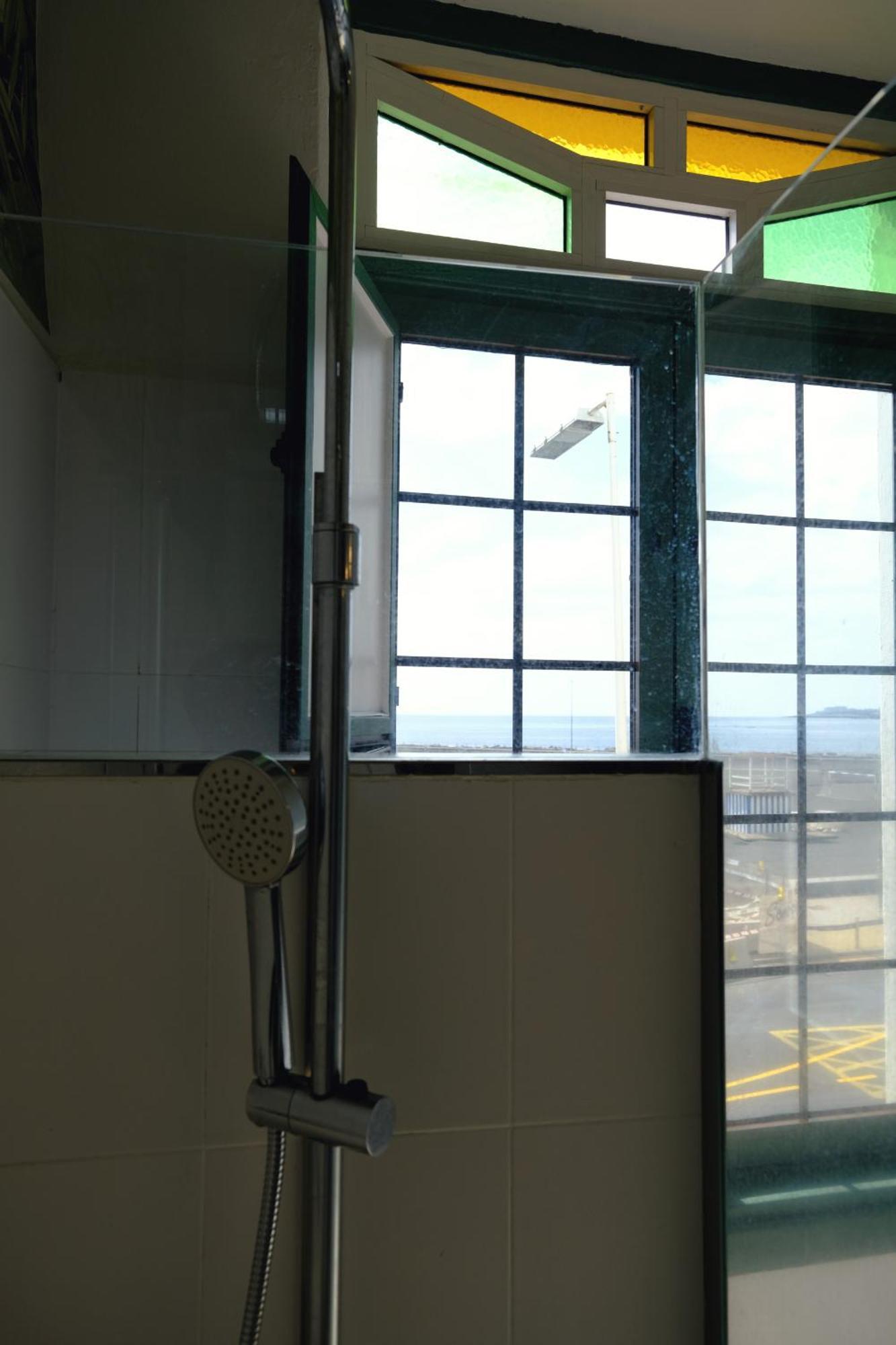 Rooftop Dreamhouse - 3Br With Seaviews سانتا كروث ذي لا بال المظهر الخارجي الصورة
