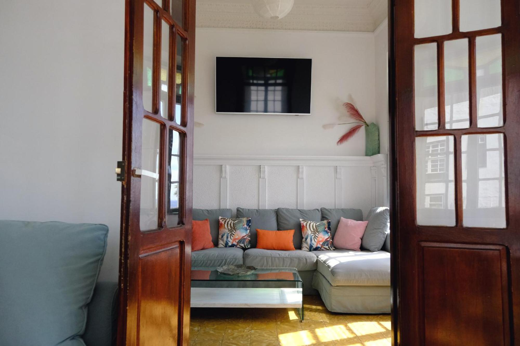 Rooftop Dreamhouse - 3Br With Seaviews سانتا كروث ذي لا بال المظهر الخارجي الصورة